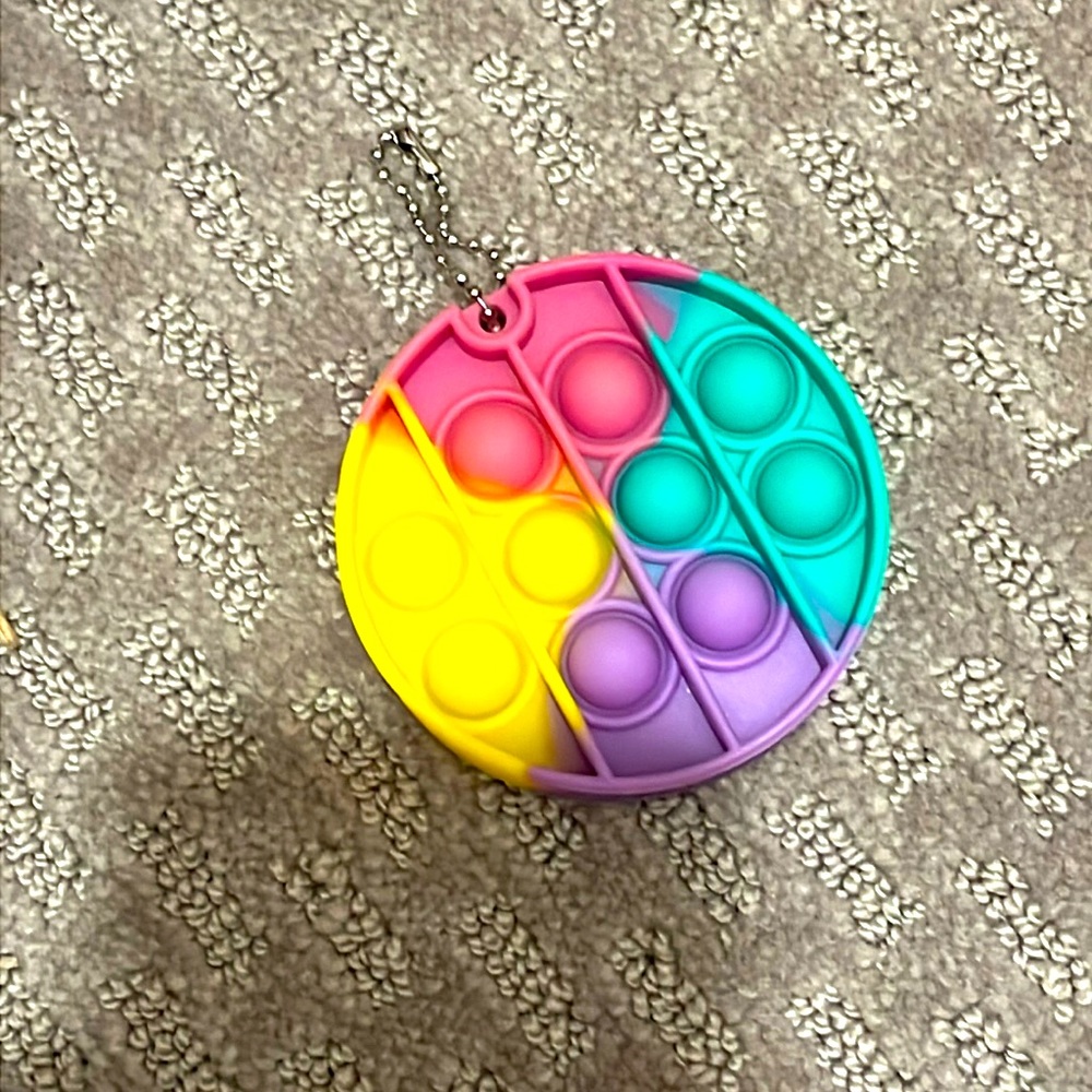 Rainbow poppet